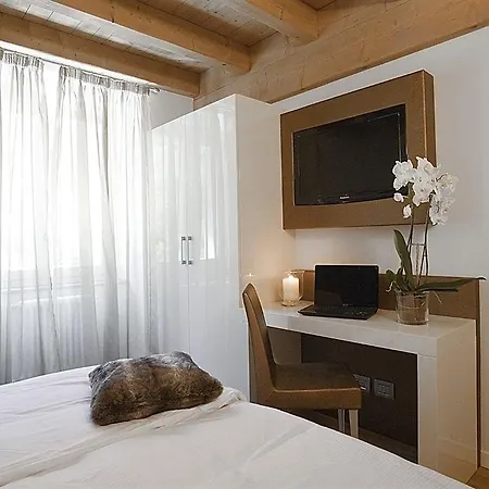 فندق مبيت وإفطار Ar Mountains Villachiara برانسي